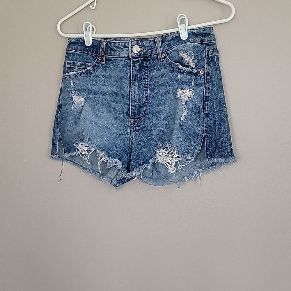 BKE Billie Distressed Blue Jean Shorts Size 27